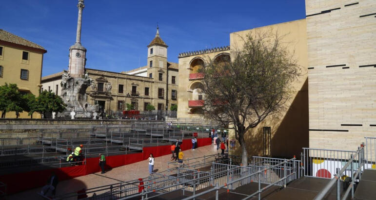 La Agrupación pone a disposición sillas personas con movilidad reducida en la Carrera Oficial 
