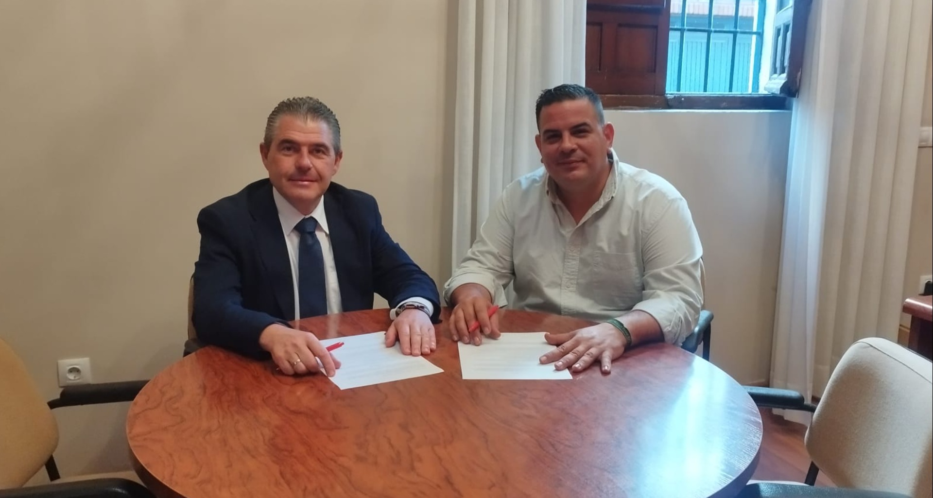 La Agrupación encarga a Manuel Roldán la composición de una marcha conmemorativa